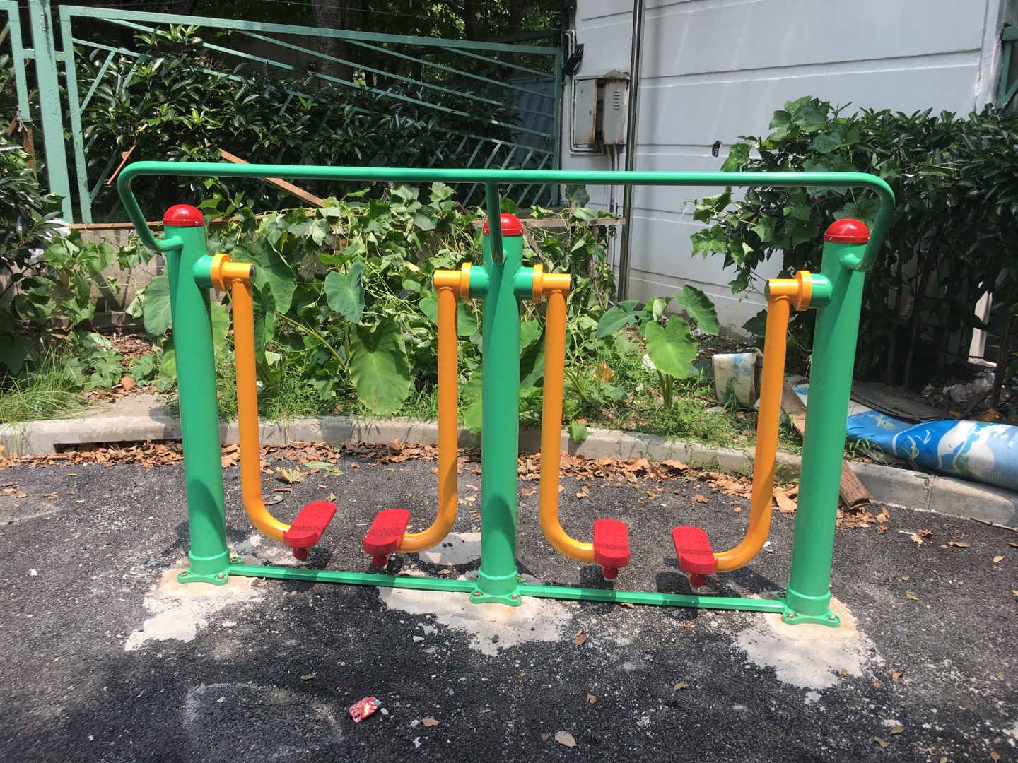 兩聯漫步機