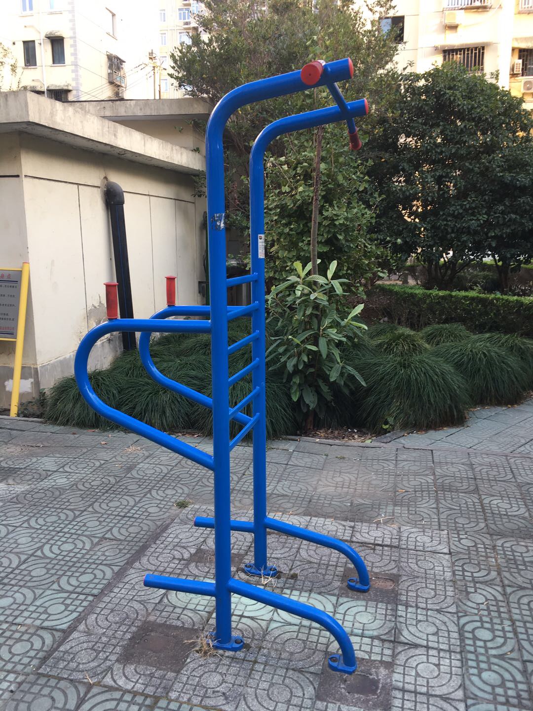 多功能訓(xùn)練器 多功能訓(xùn)練器