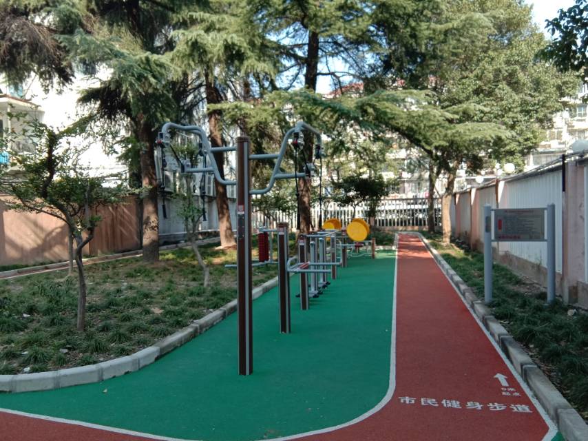 平利路小區市民健身苑點
