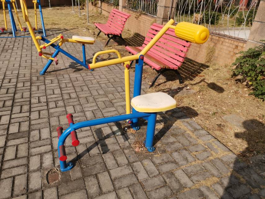 腹背鍛煉器 腹背鍛煉器