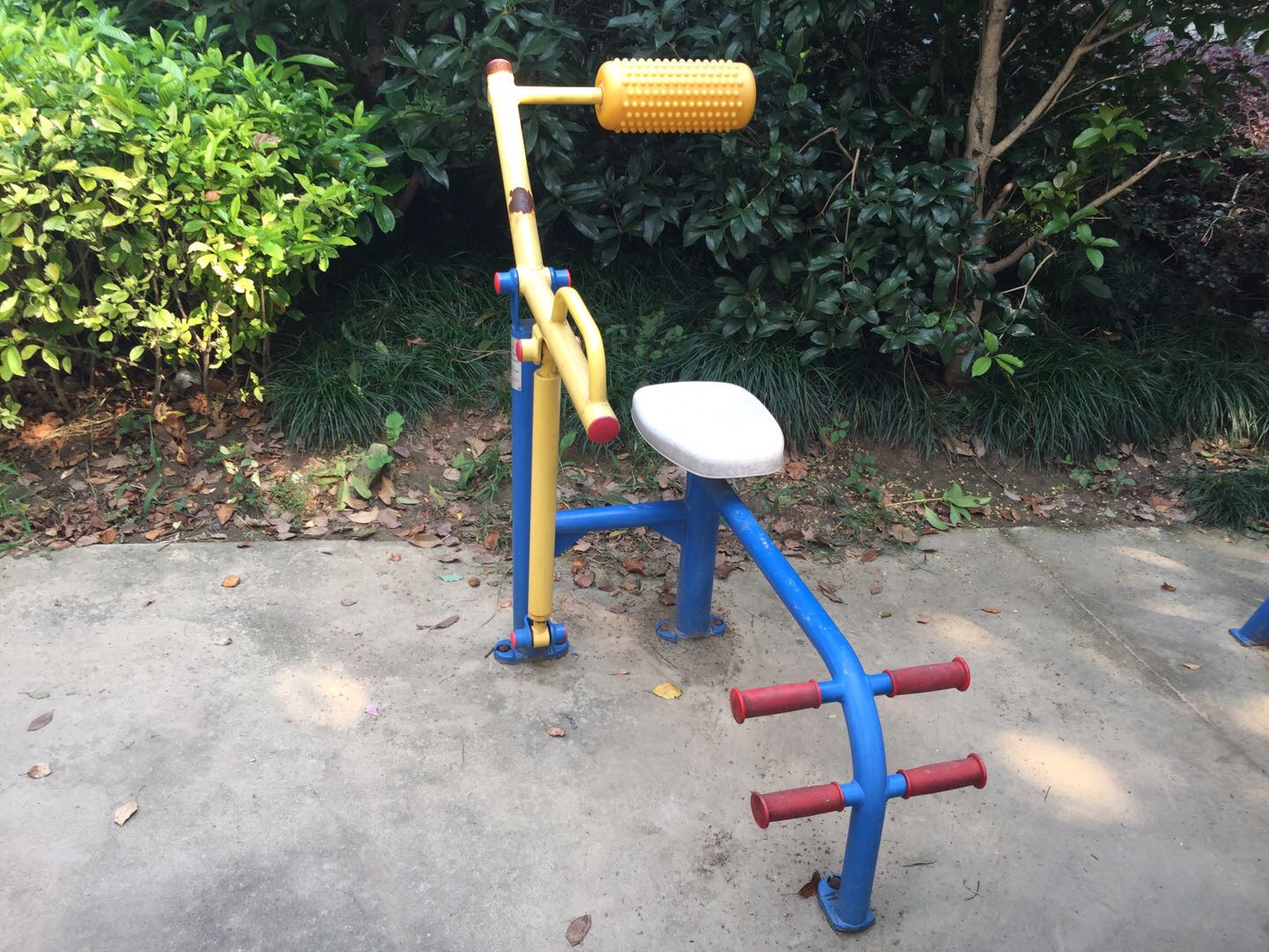 腹背鍛煉器 腹背鍛煉器