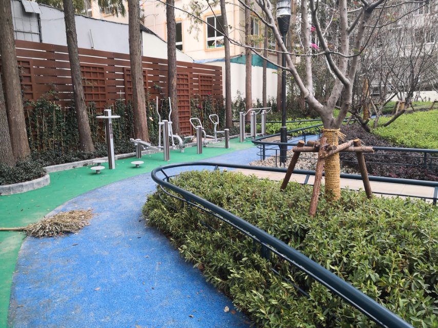 靜安區大寧路街道大二居委健身點（大寧路181弄）