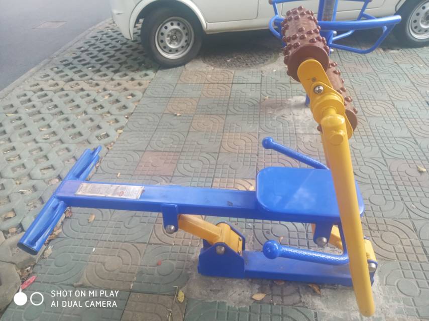 腹背屈伸訓練器 腹背屈伸訓練器