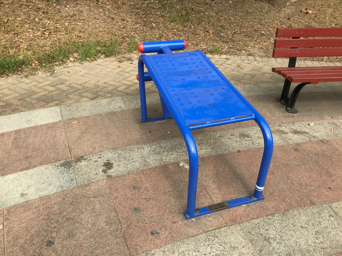 仰臥起坐板 仰臥起坐板