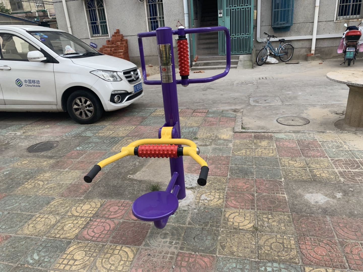 腰背按摩器 腰背按摩器