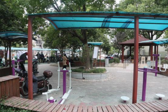 顓橋鎮(zhèn)興銀居委會(huì)健身點(diǎn)