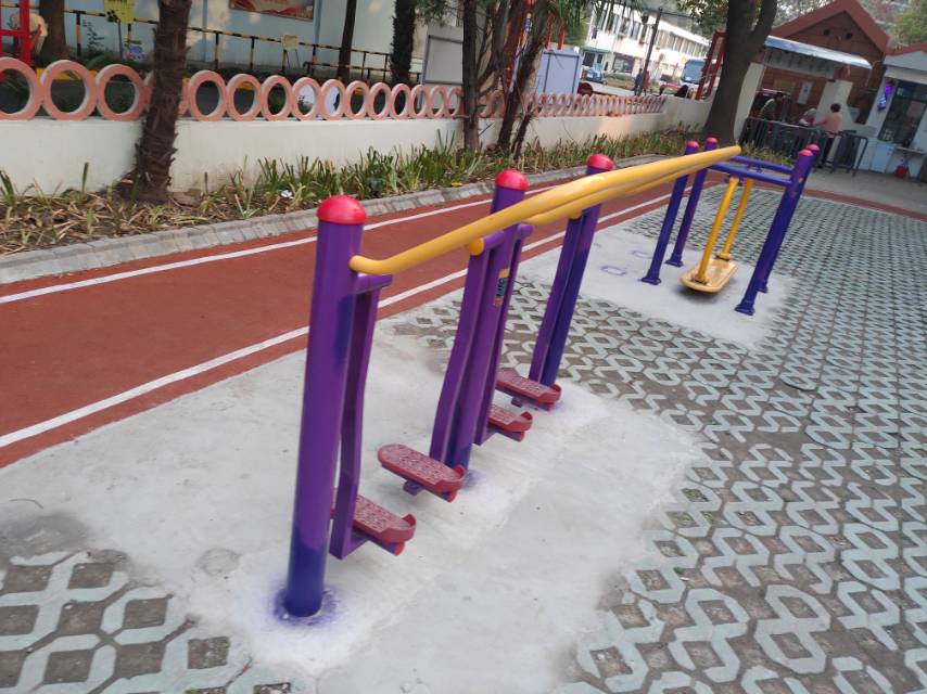 太空漫步器 太空漫步器