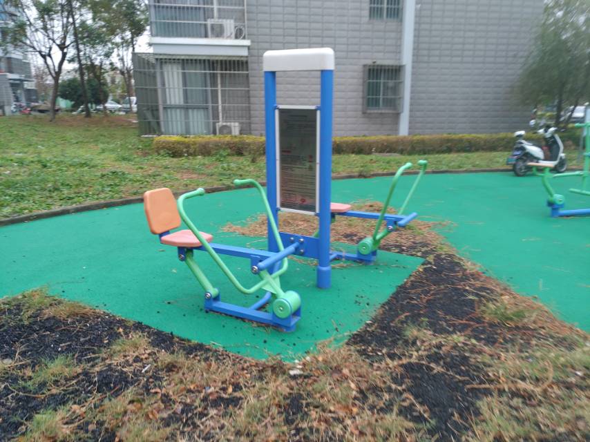 雙立柱平推平拉訓練器