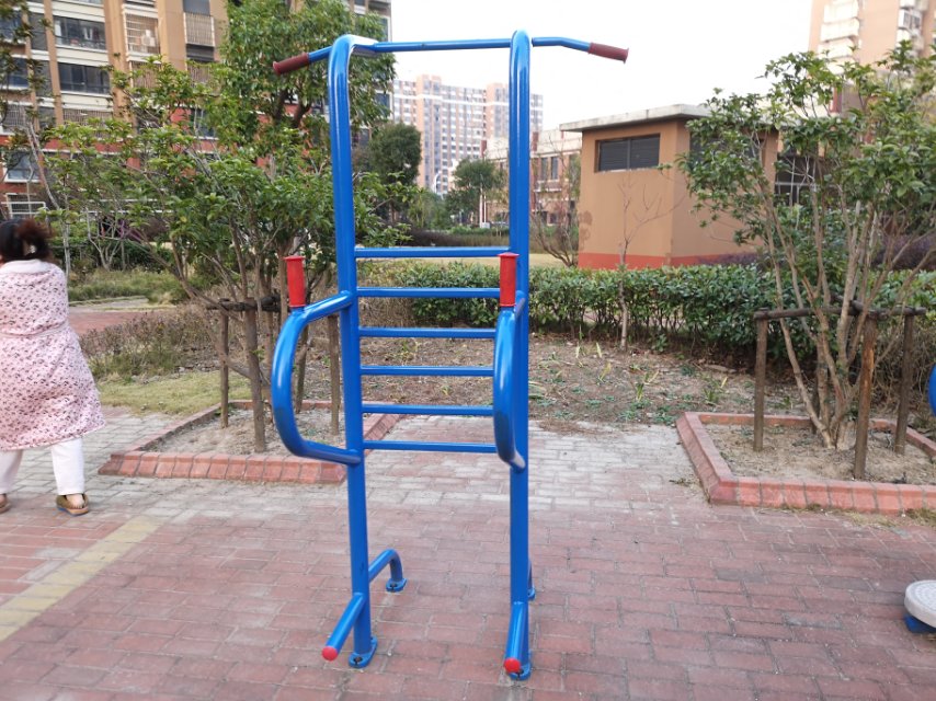 多功能訓練器 多功能訓練器