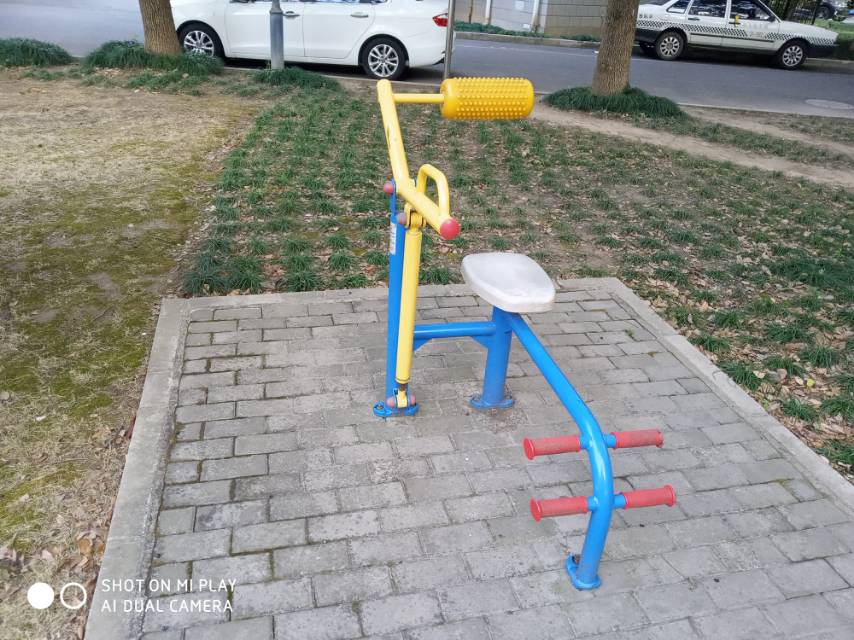 腹背鍛煉器 腹背鍛煉器