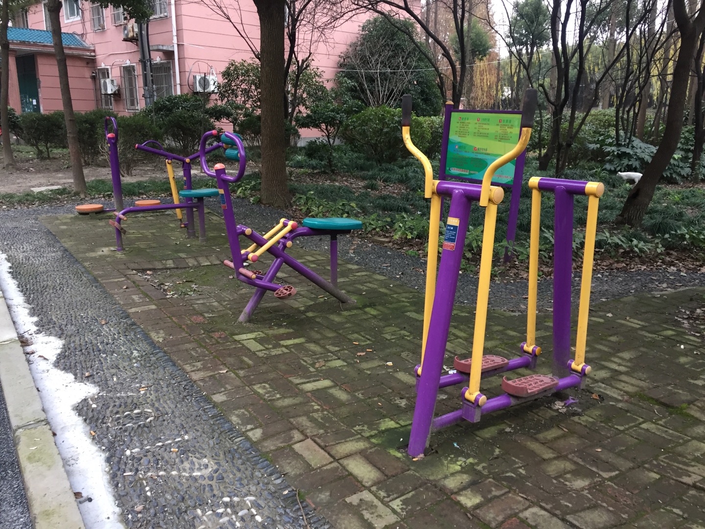 協虹苑小區健身點