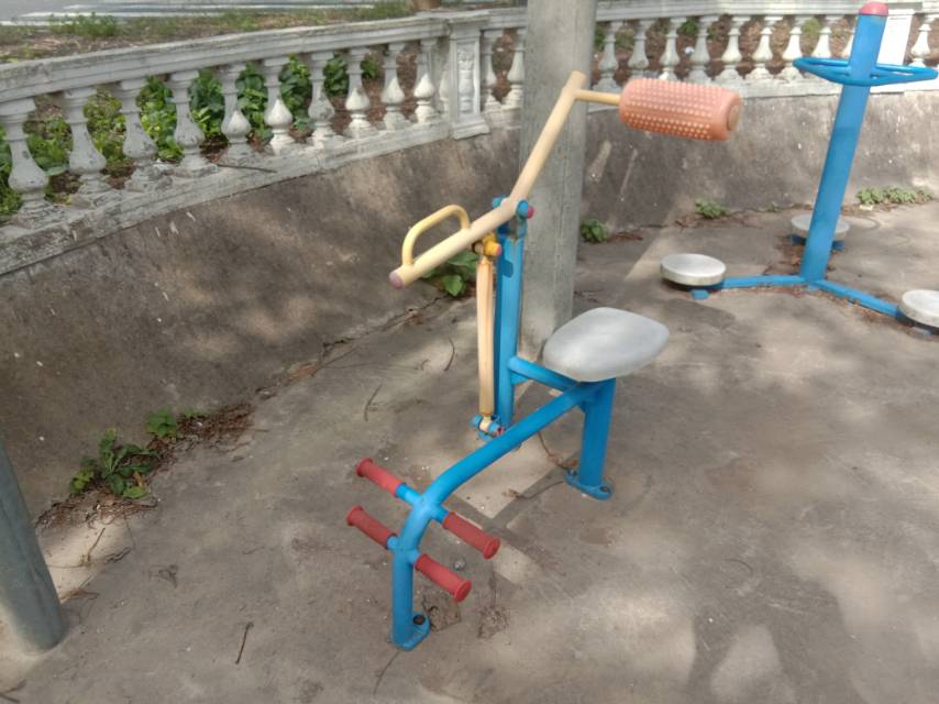 腹背鍛煉器 腹背鍛煉器