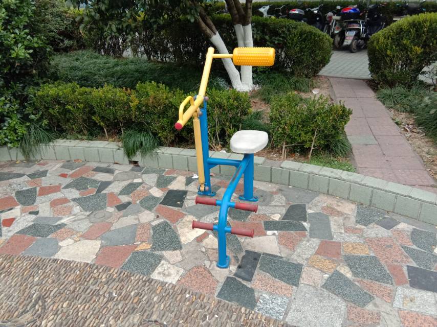 腹背鍛煉器 腹背鍛煉器