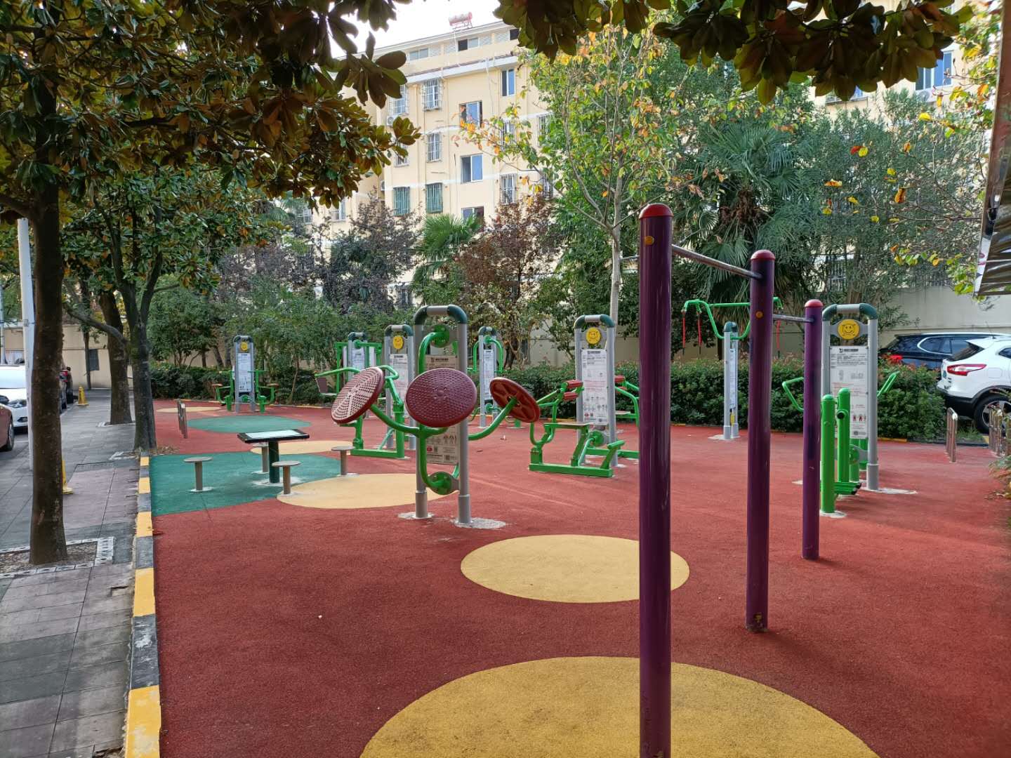 柘林鎮(zhèn)華亭村南華亭市民益智健身苑點(diǎn)