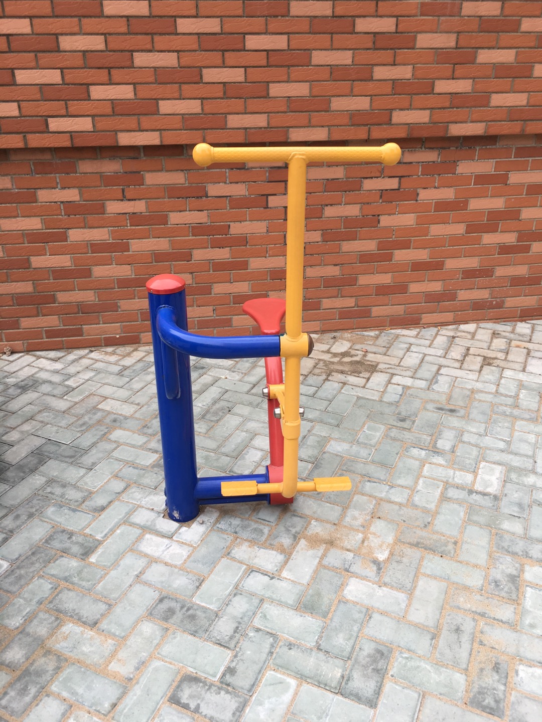 健騎機 健騎機