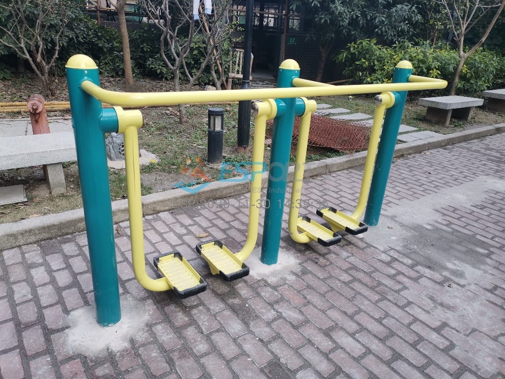 二位智能太空漫步機