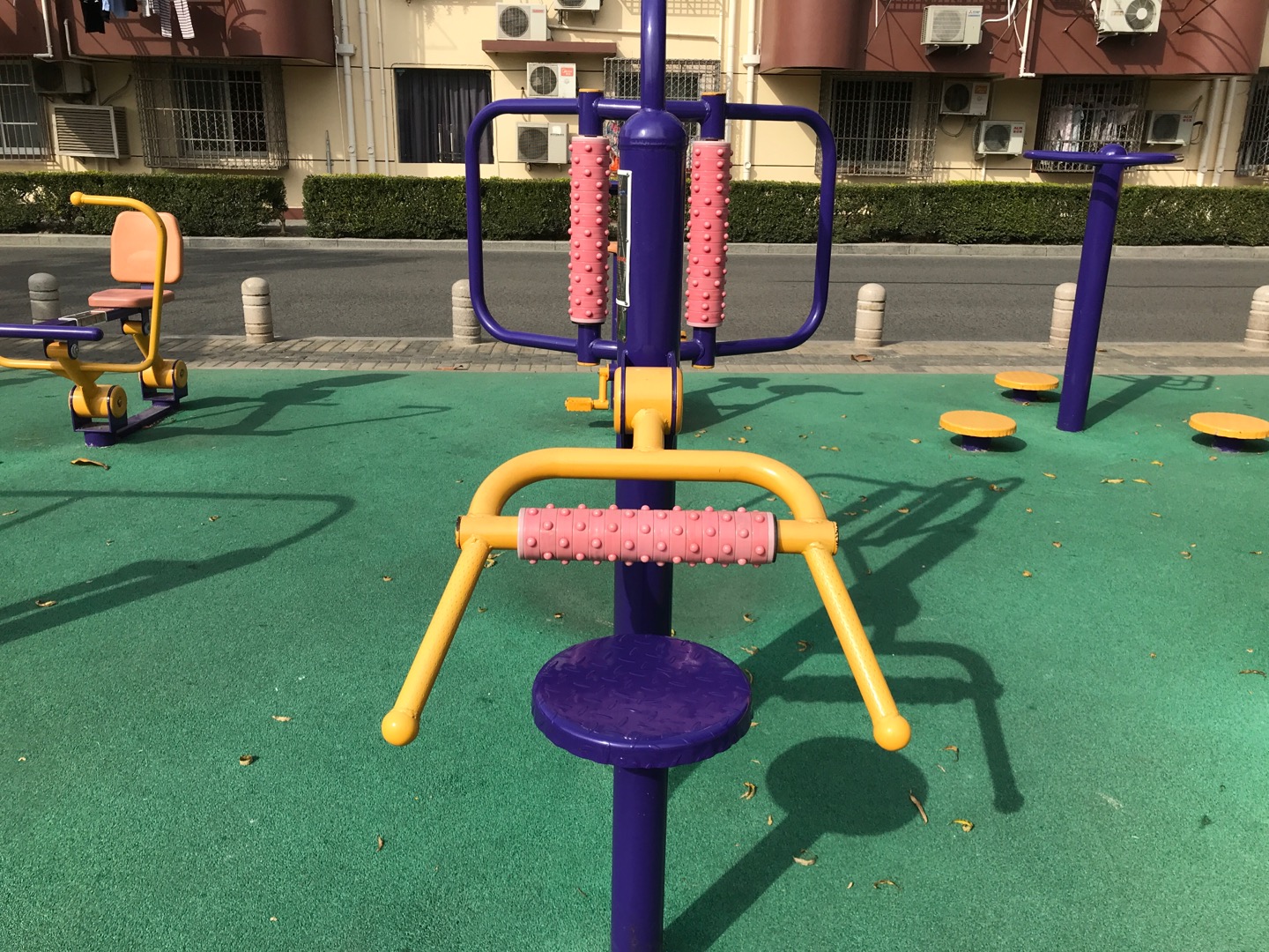 腰背按摩器 腰背按摩器