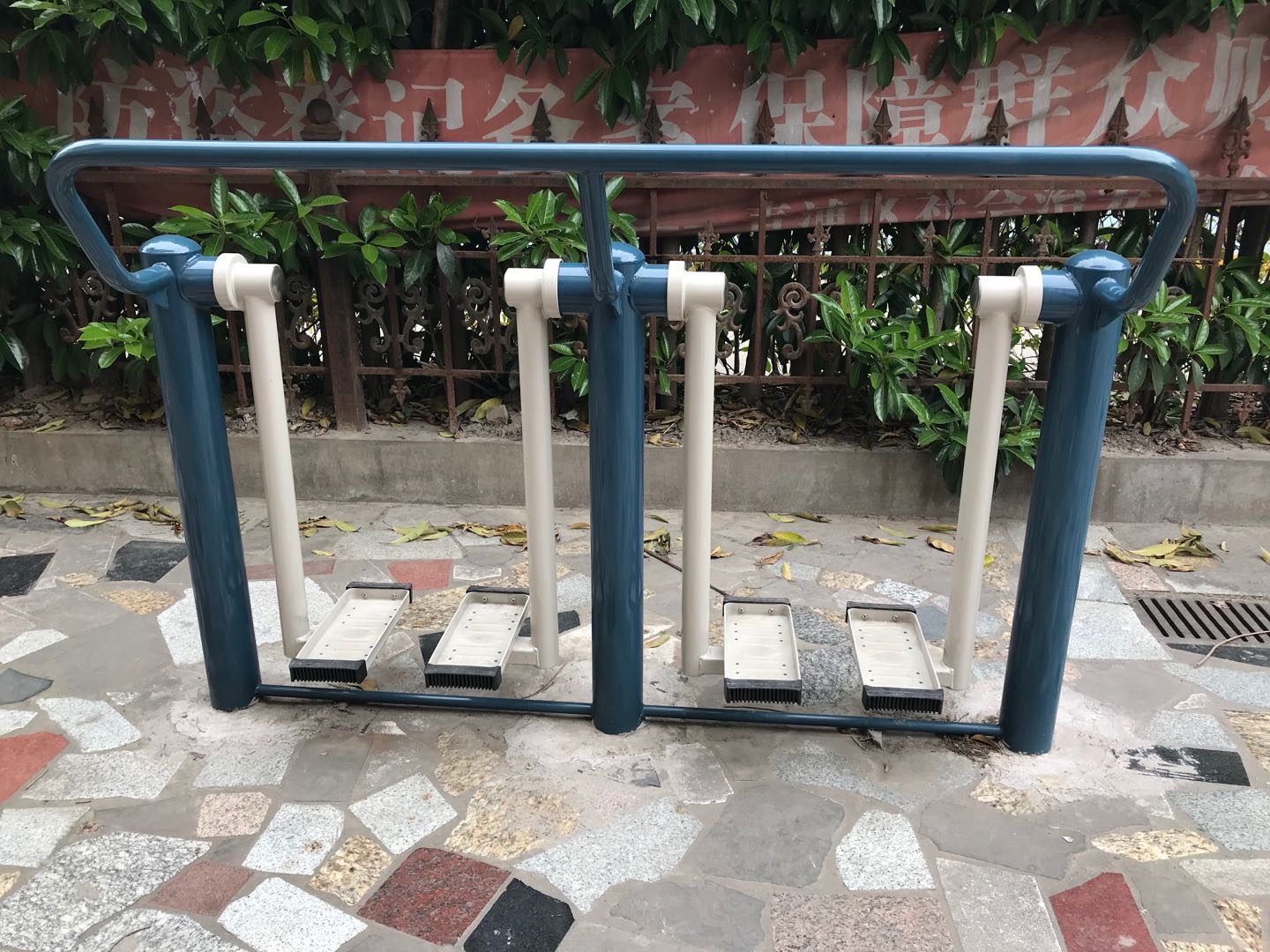 二位太空漫步機(jī) 二位太空漫步機(jī)