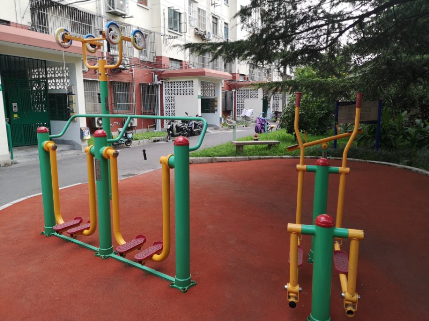 航華四村一居委健身苑點C