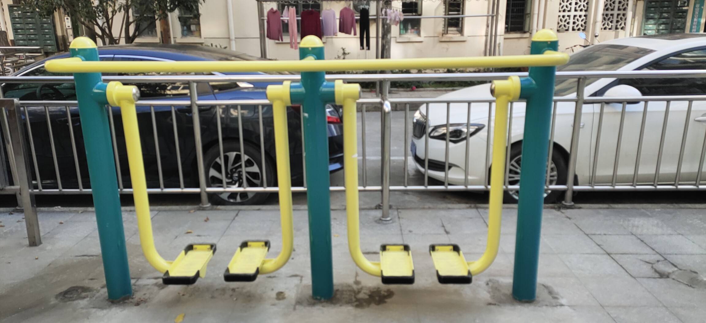 二位智能太空漫步機