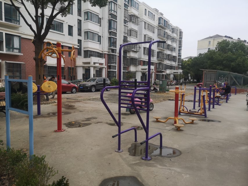 鶴鳴一村東區健身苑點