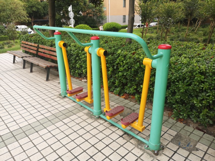 兩聯漫步機