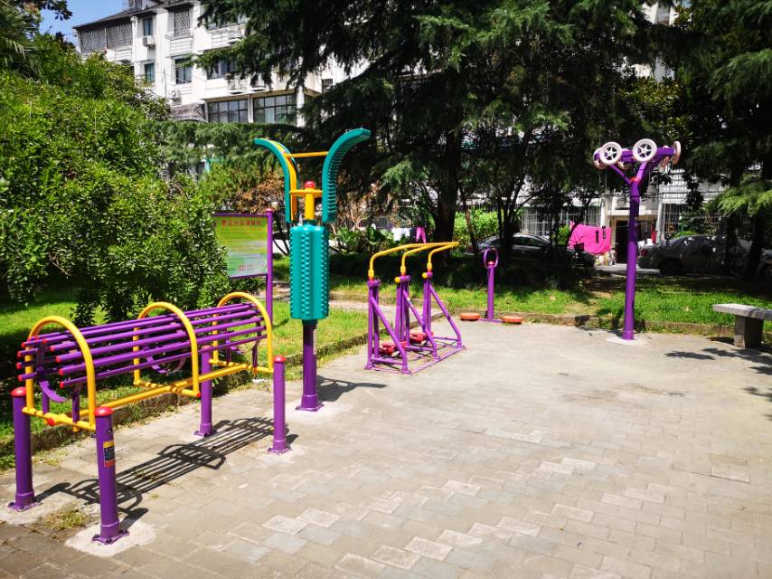 建設(shè)居委健身苑點(diǎn)