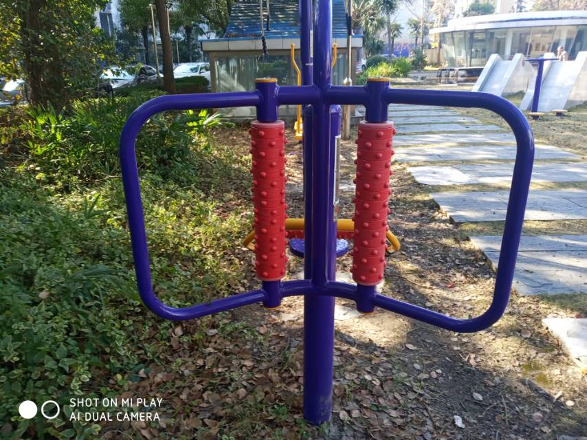 腰背按摩器 腰背按摩器