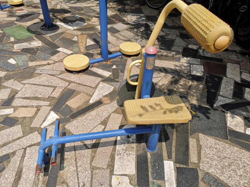 腹背鍛煉器 腹背鍛煉器