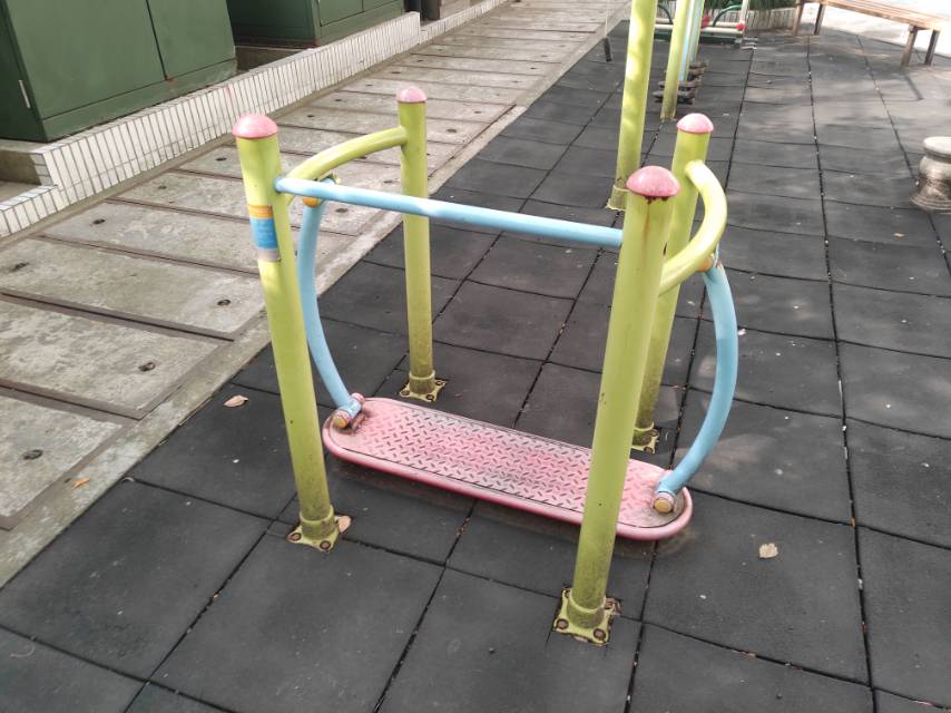 晃板健身器 晃板健身器