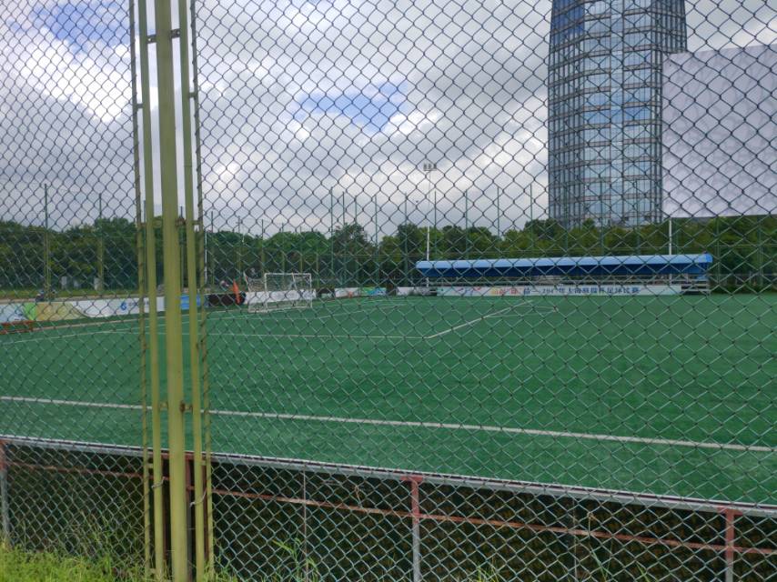 汽車城足球場(chǎng)