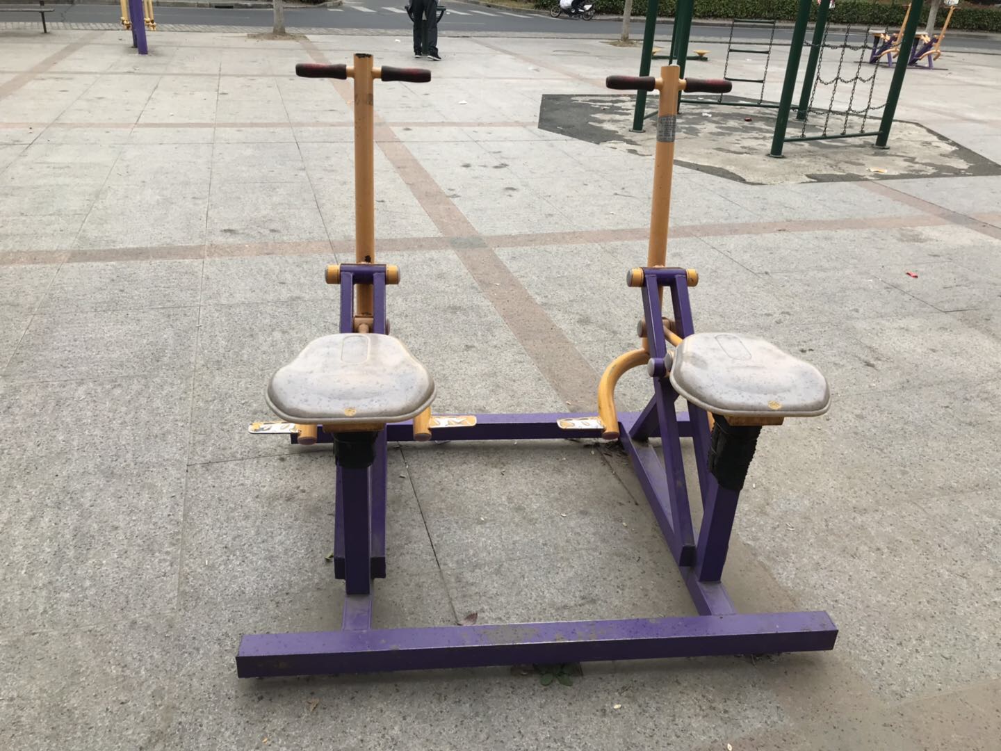 雙人健騎機 雙人健騎機