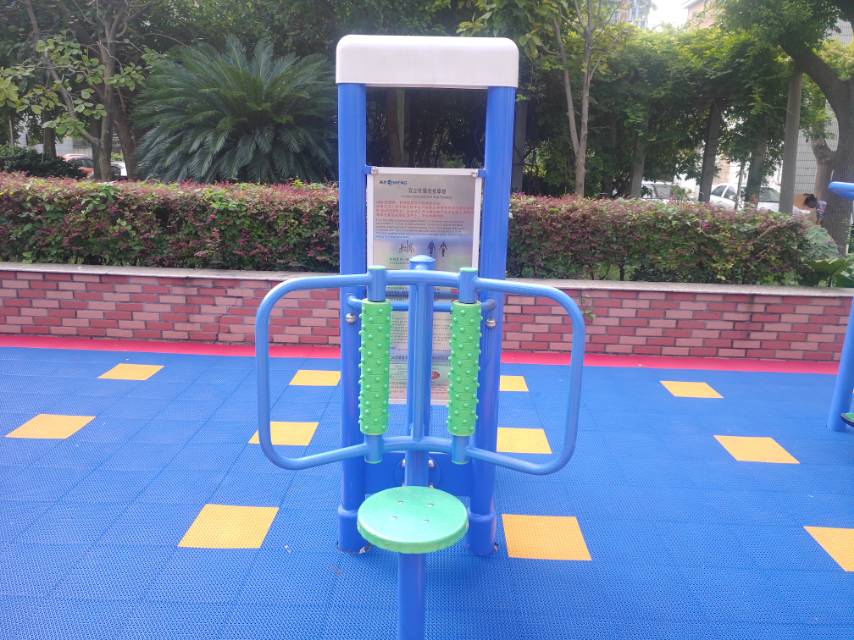 雙立柱腰背按摩器 雙立柱腰背按摩器