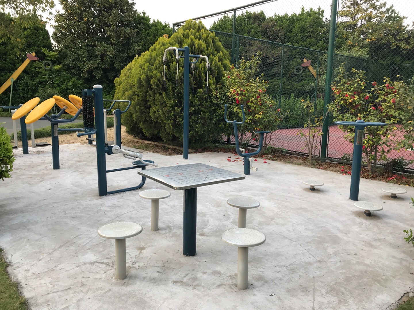 長堤花園市民益智健身苑點(diǎn)