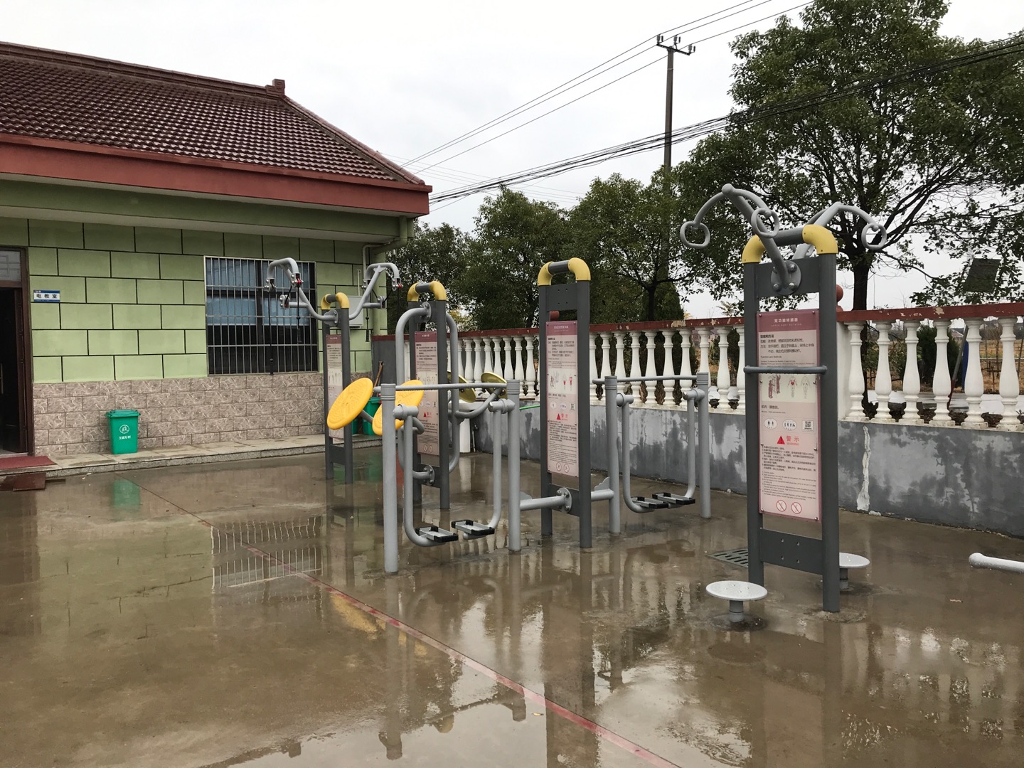 柘林鎮(zhèn)王家圩村市民益智健身點