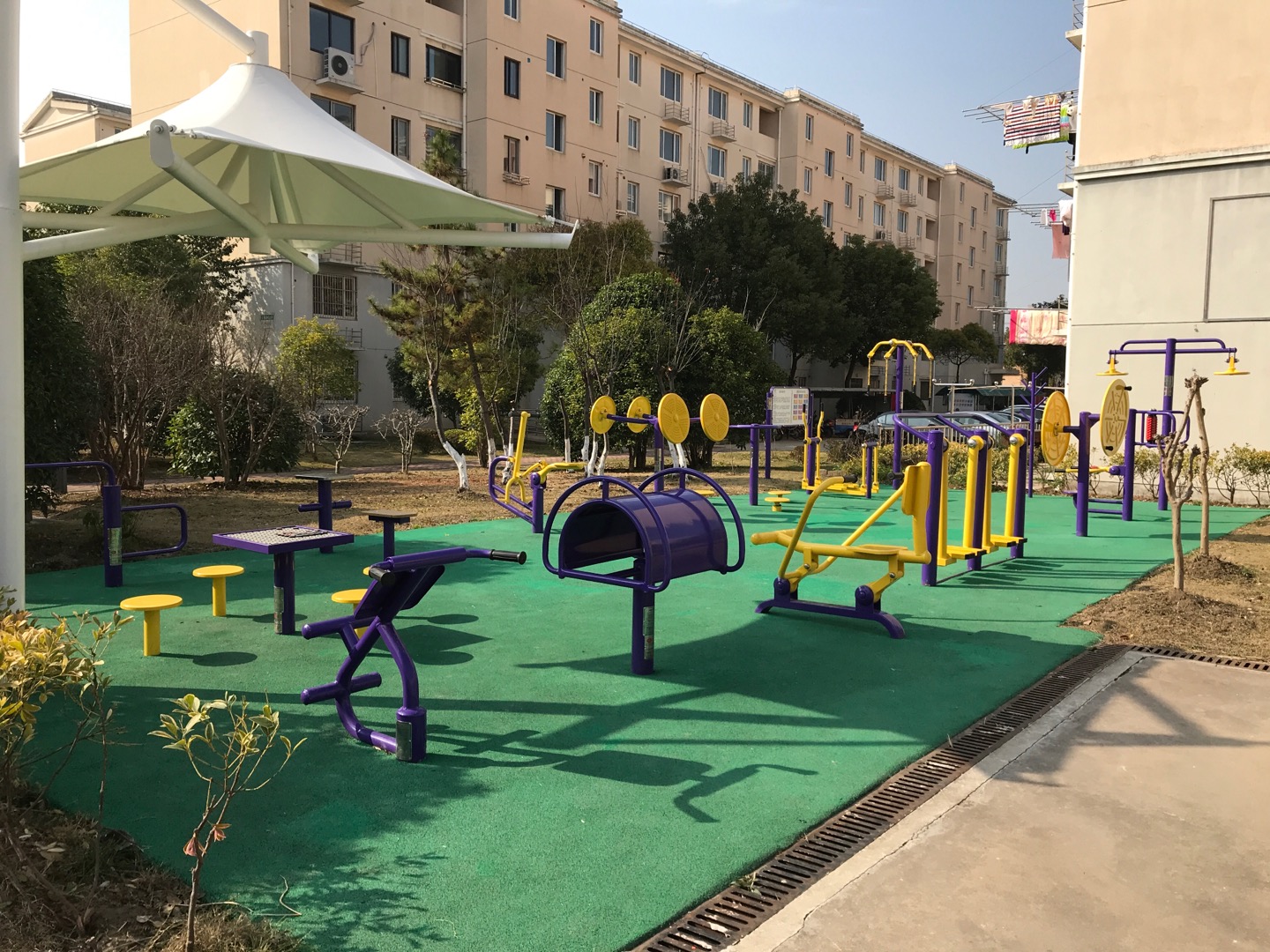 虹寶居委益智健身點(diǎn)