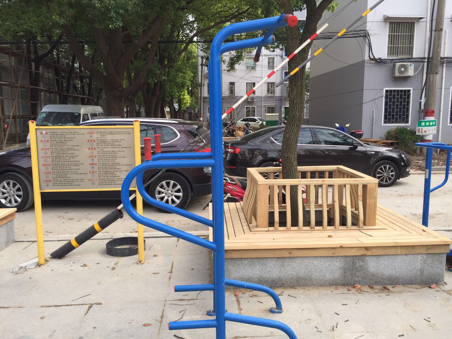 多功能訓練器 多功能訓練器