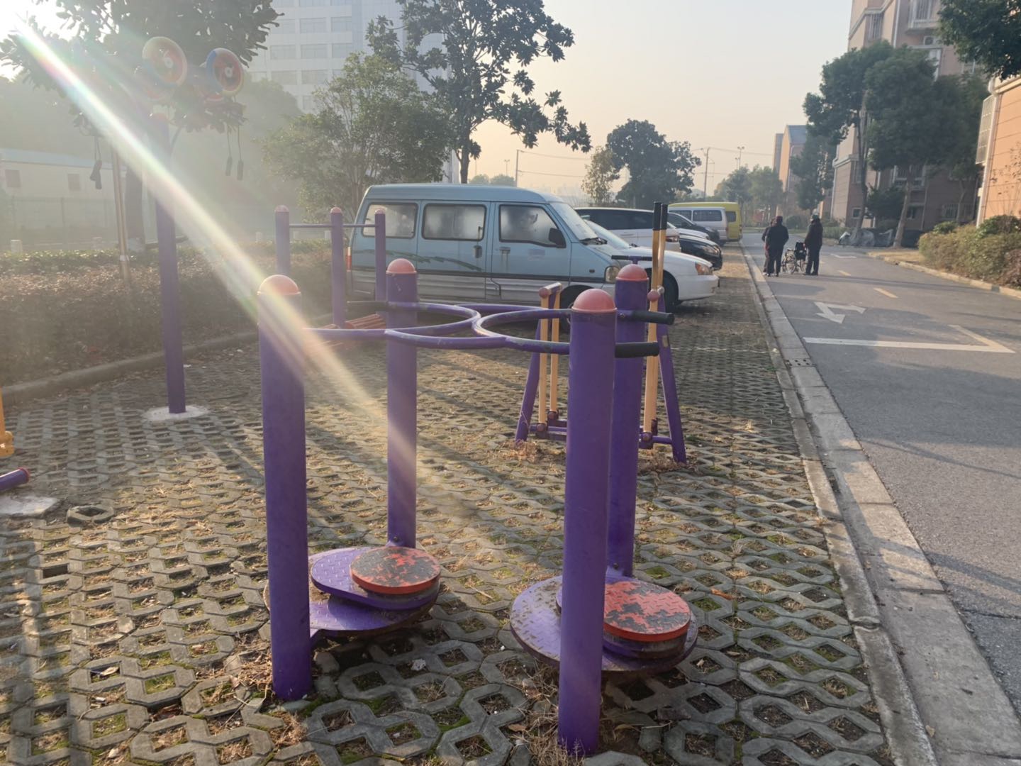 呼啦盤(11) 呼啦盤(11)