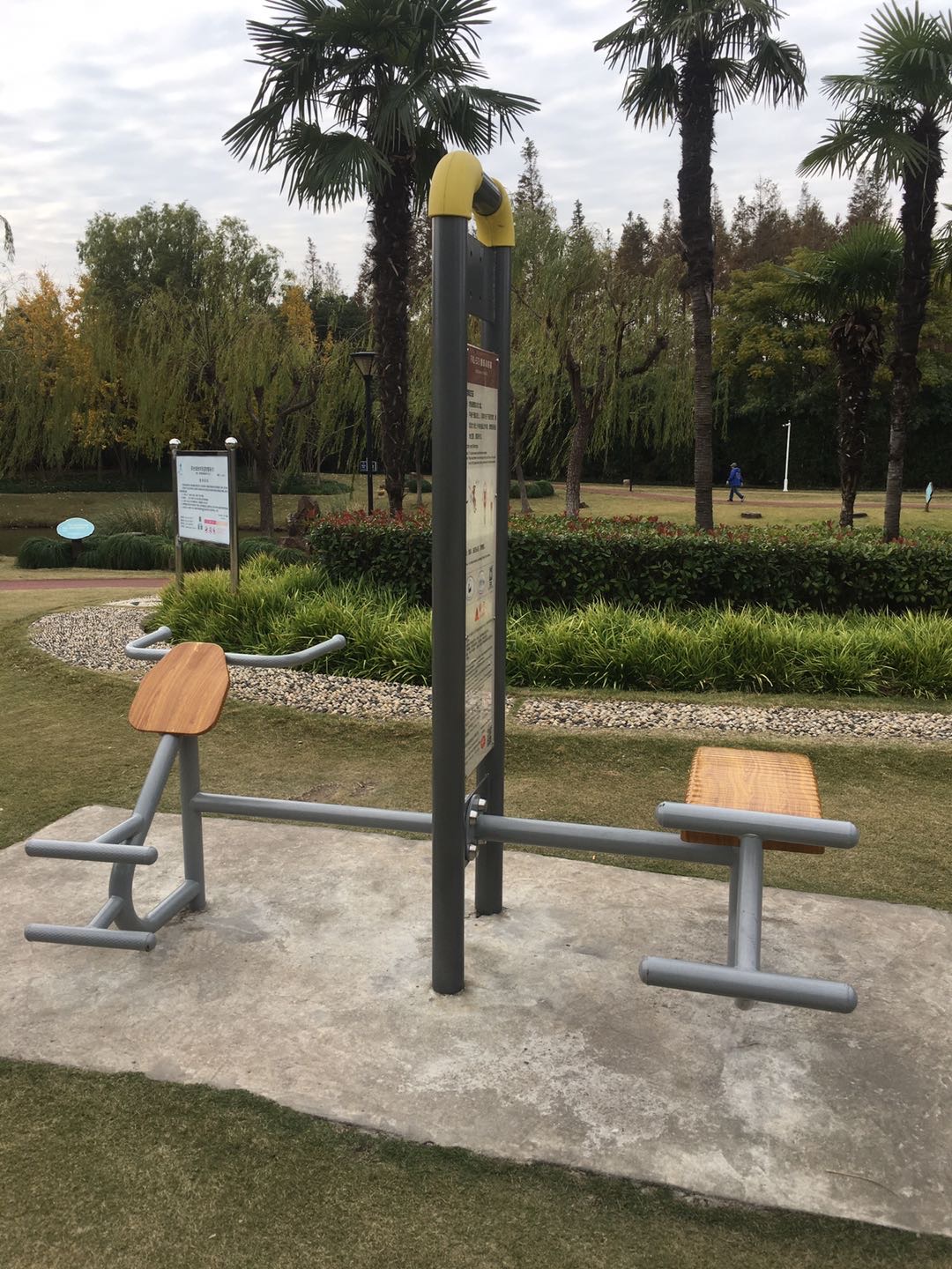 腹肌訓練器 腹肌訓練器