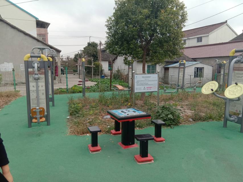 牌樓村市民益智健身點 牌樓村市民益智健身點