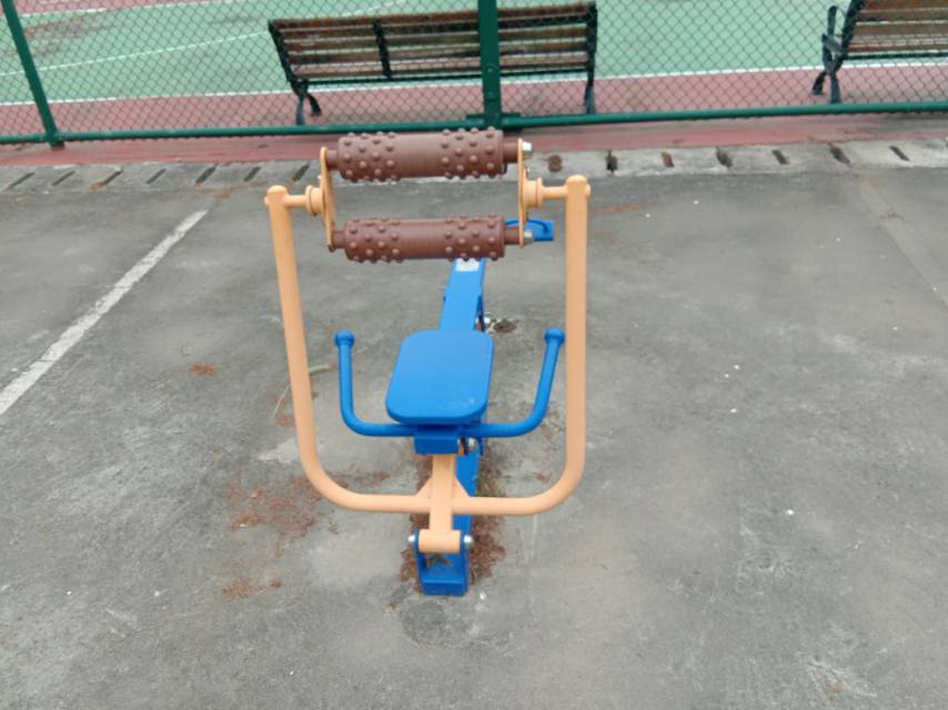 腹背屈伸訓練器