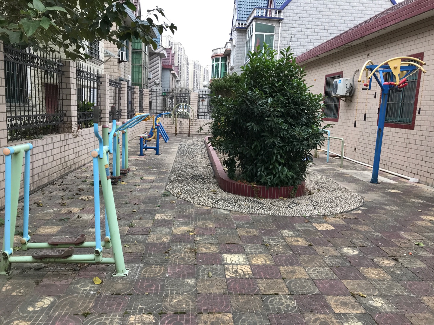 黎明村老年活動室健身點(diǎn)