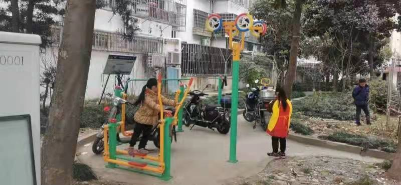 臨河小區(qū)健身點(diǎn) 臨河小區(qū)健身點(diǎn)