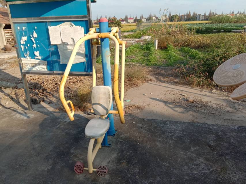自重推胸器 自重推胸器