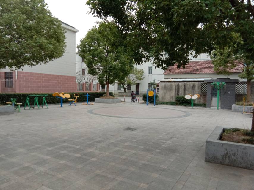 吳店村村民六組健身點