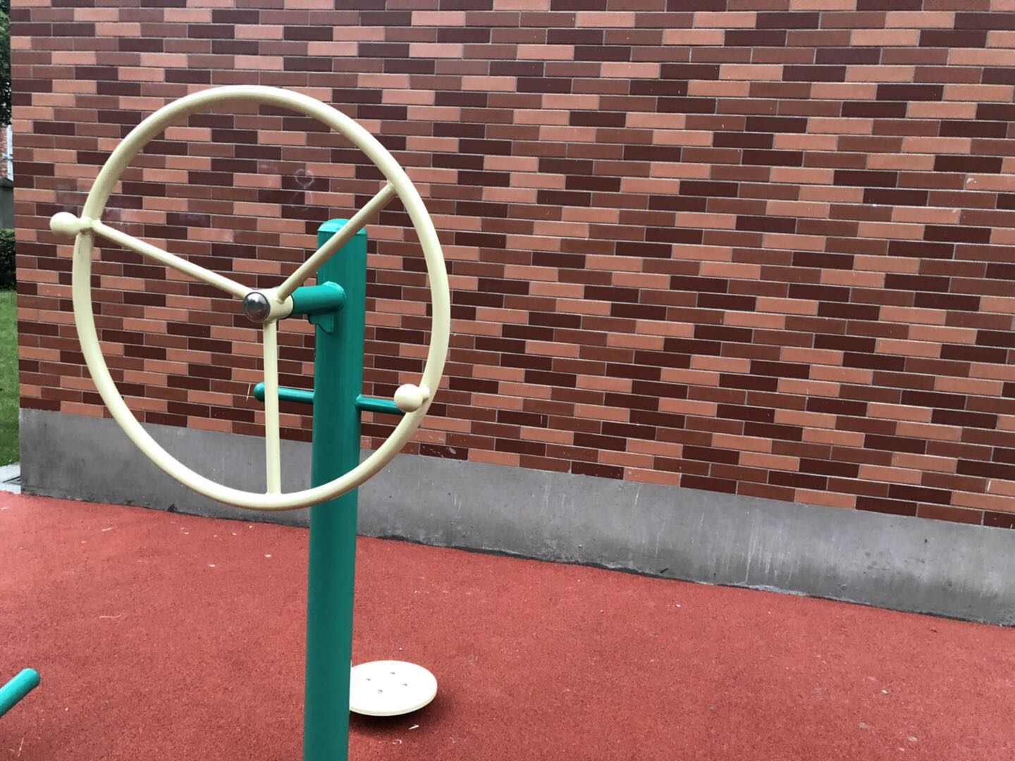 轉輪扭腰器