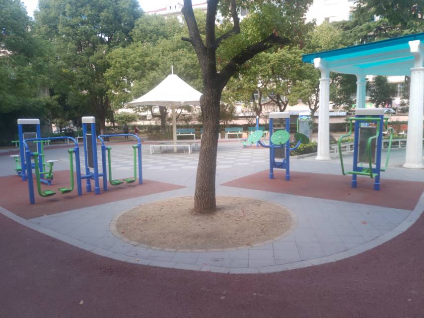高行鎮華高二居健身苑點2 高行鎮華高二居健身苑點2