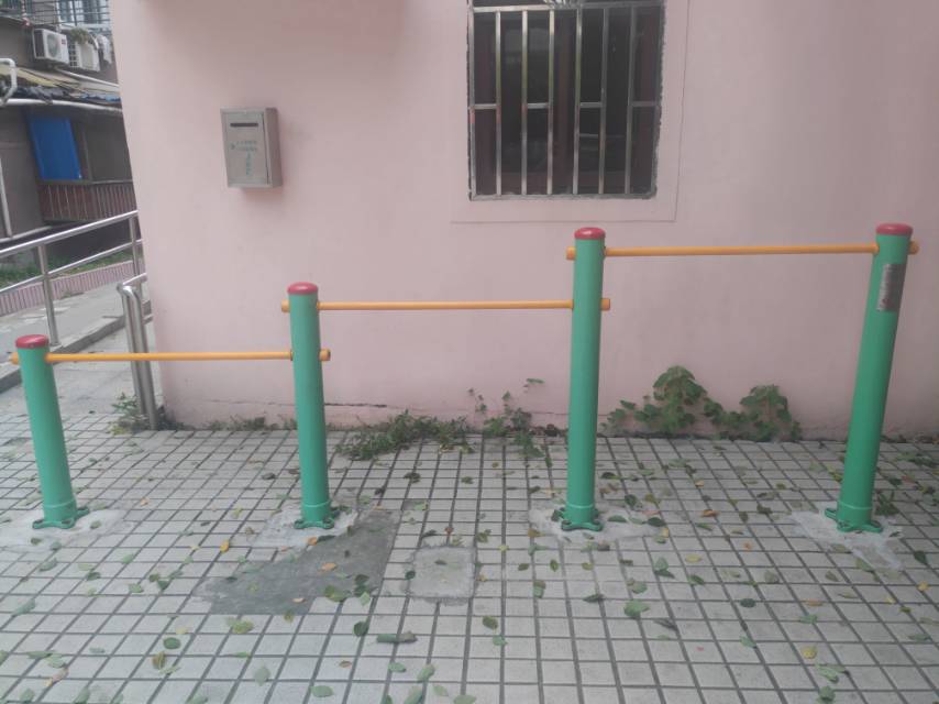 多聯壓腿架