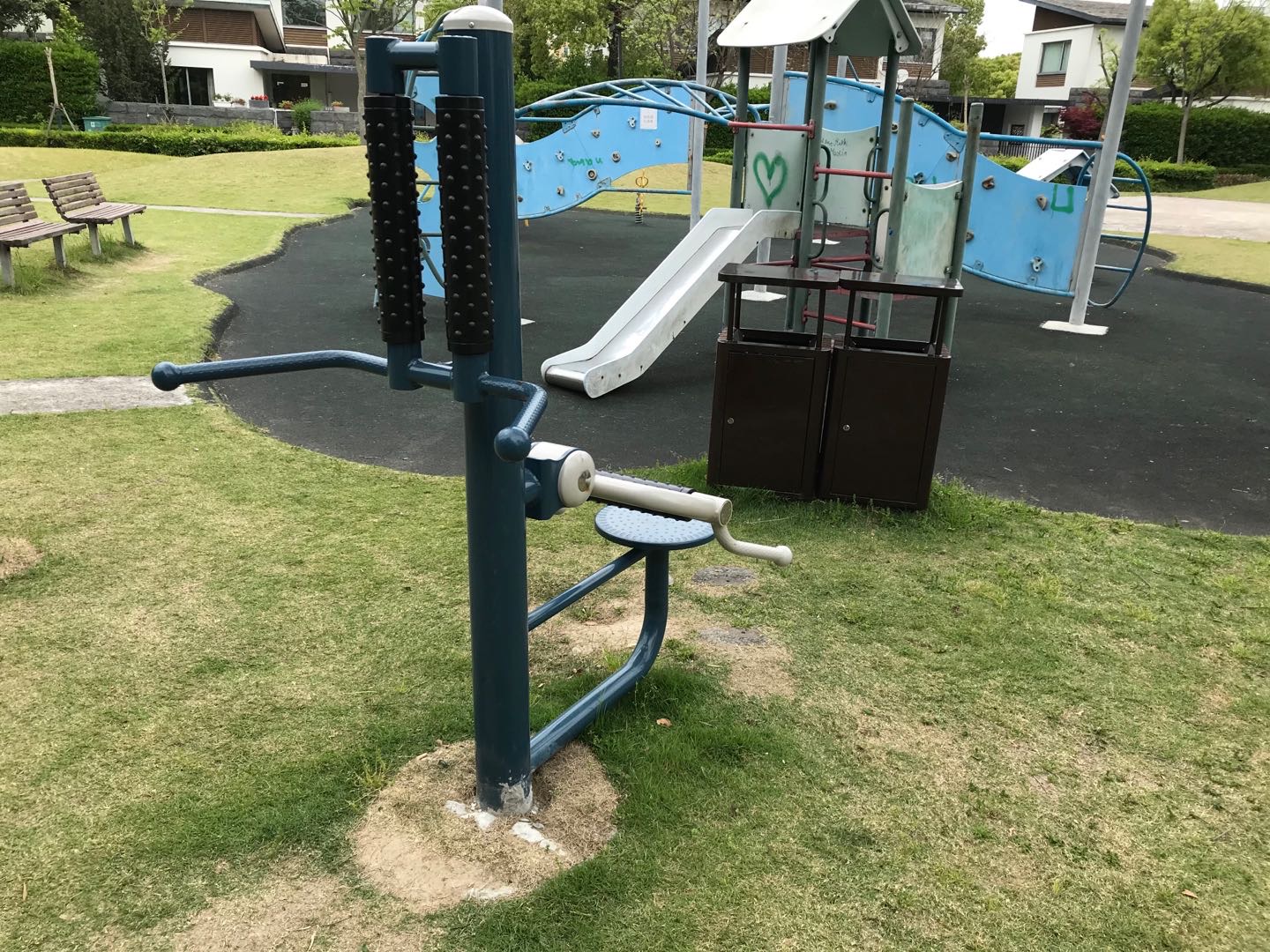 腰背按摩器 腰背按摩器