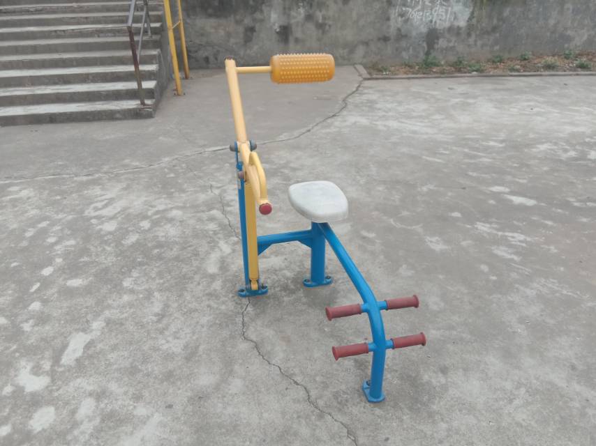 腹背鍛煉器 腹背鍛煉器